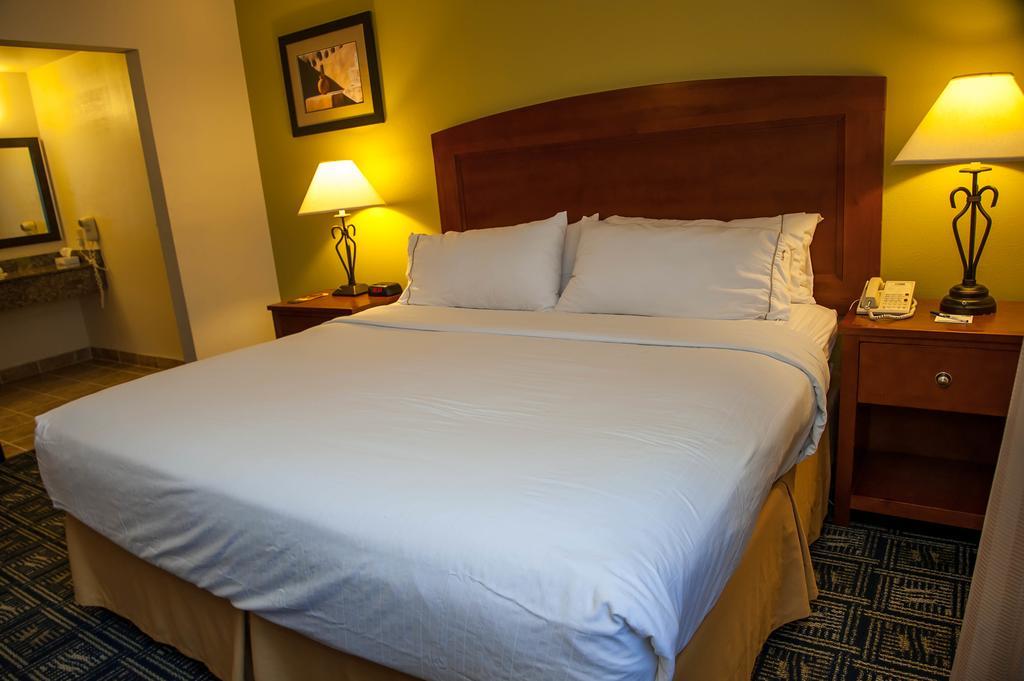 Holiday Inn Express Tucson-Airport By Ihg Экстерьер фото